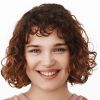 Isabella White - eCommerce seller from ShopGem reviewing Hostech